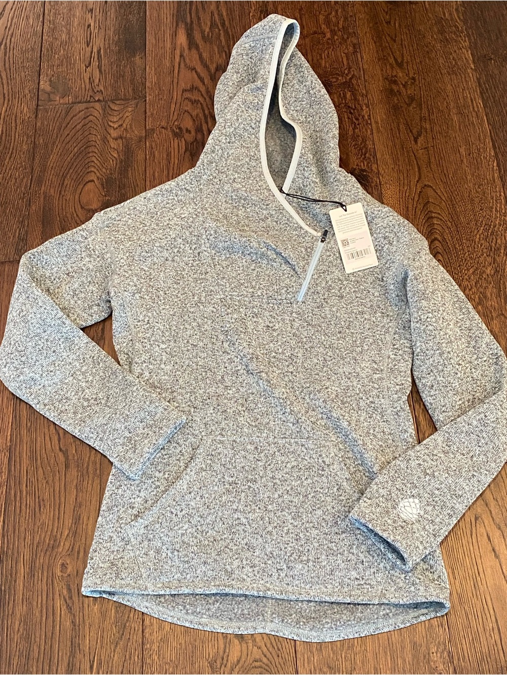 NWT - Stio sweetwater hoodie - size Sm